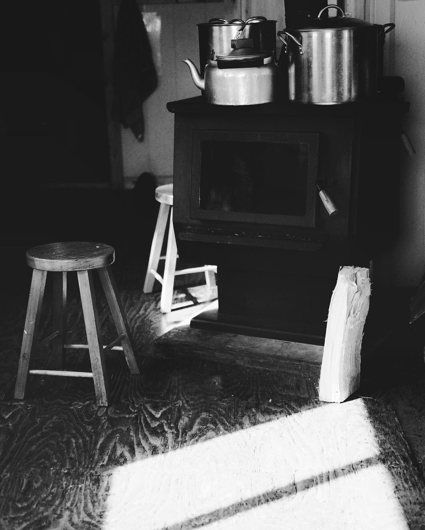 catch em by the wood fire stove

#35mm #film #staybrokeshootfilm