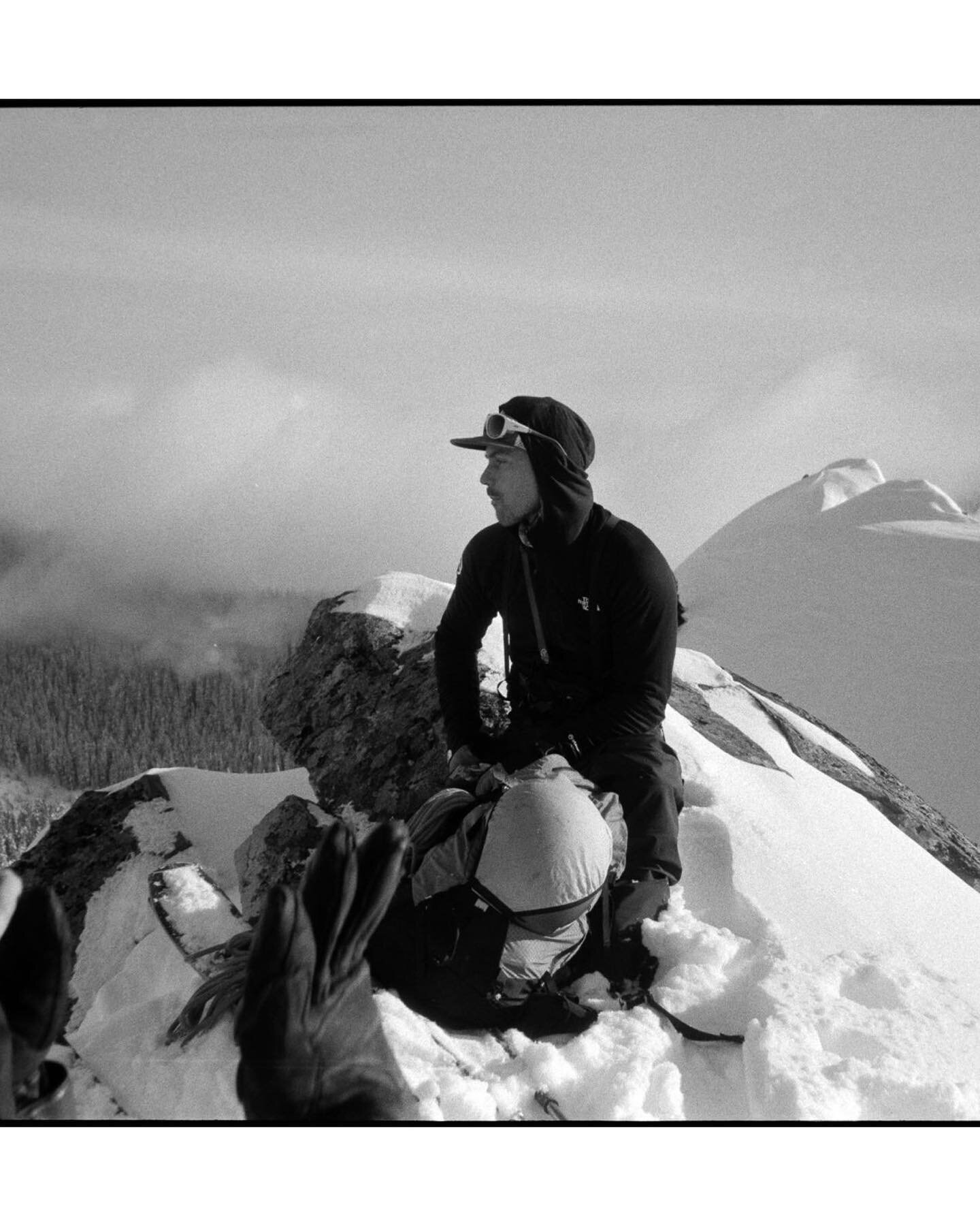 Winter b-sides! Alpine skis in the closet for now. Until next time 🤝

#35mm #ilfordhp5 #washingtonstate #colorado