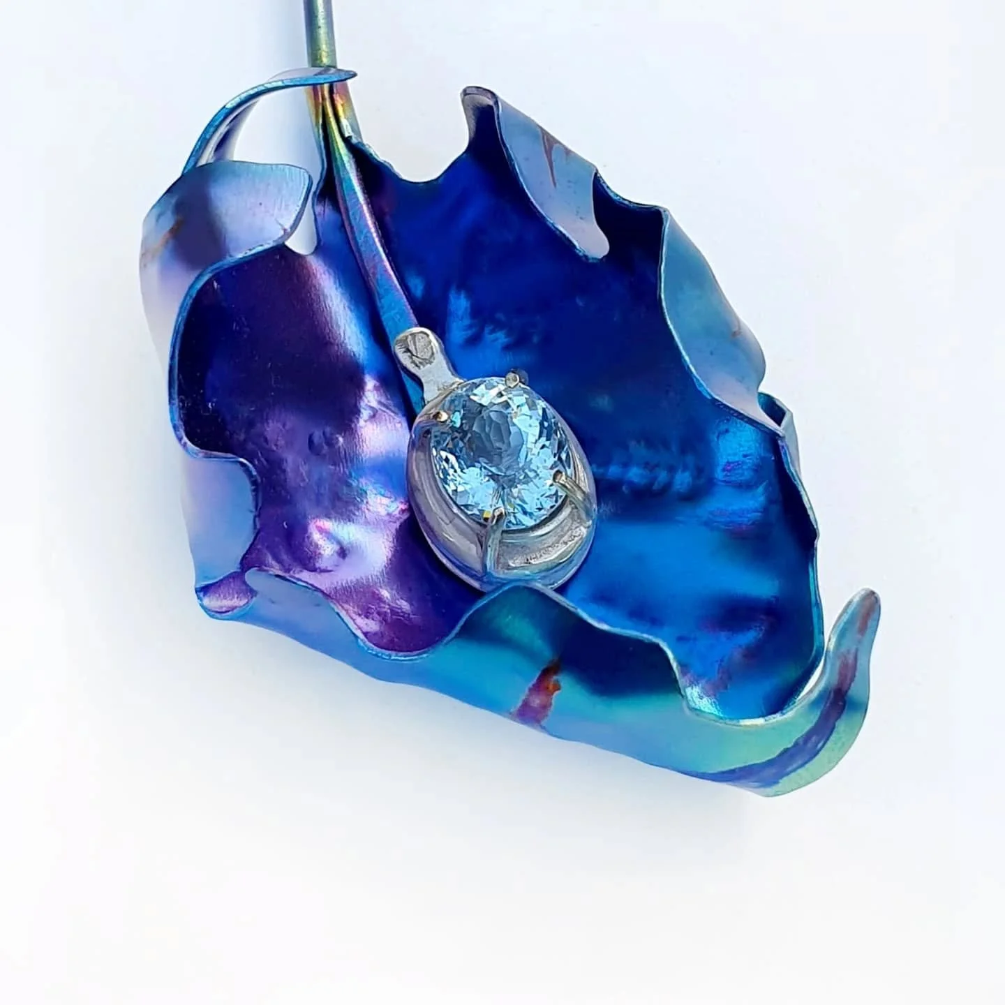 Remember that aquamarine? It's all grown up now, and in a necklace. 
Introducing Tsunami, now available exclusively @bundabergregionalgalleries 
.
Tsunami cites the image of a wave as an unstoppable force—fluid, amorphous, and overwhelming. The