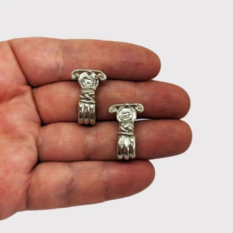 Ancient+Tomorrow+X+earring+800+in+hand.jpg