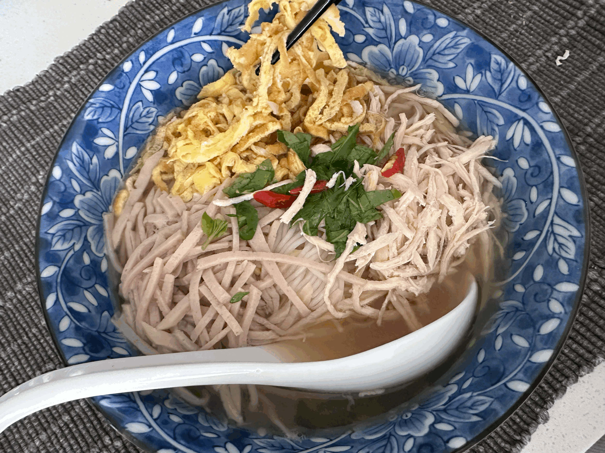 BÚN THANG