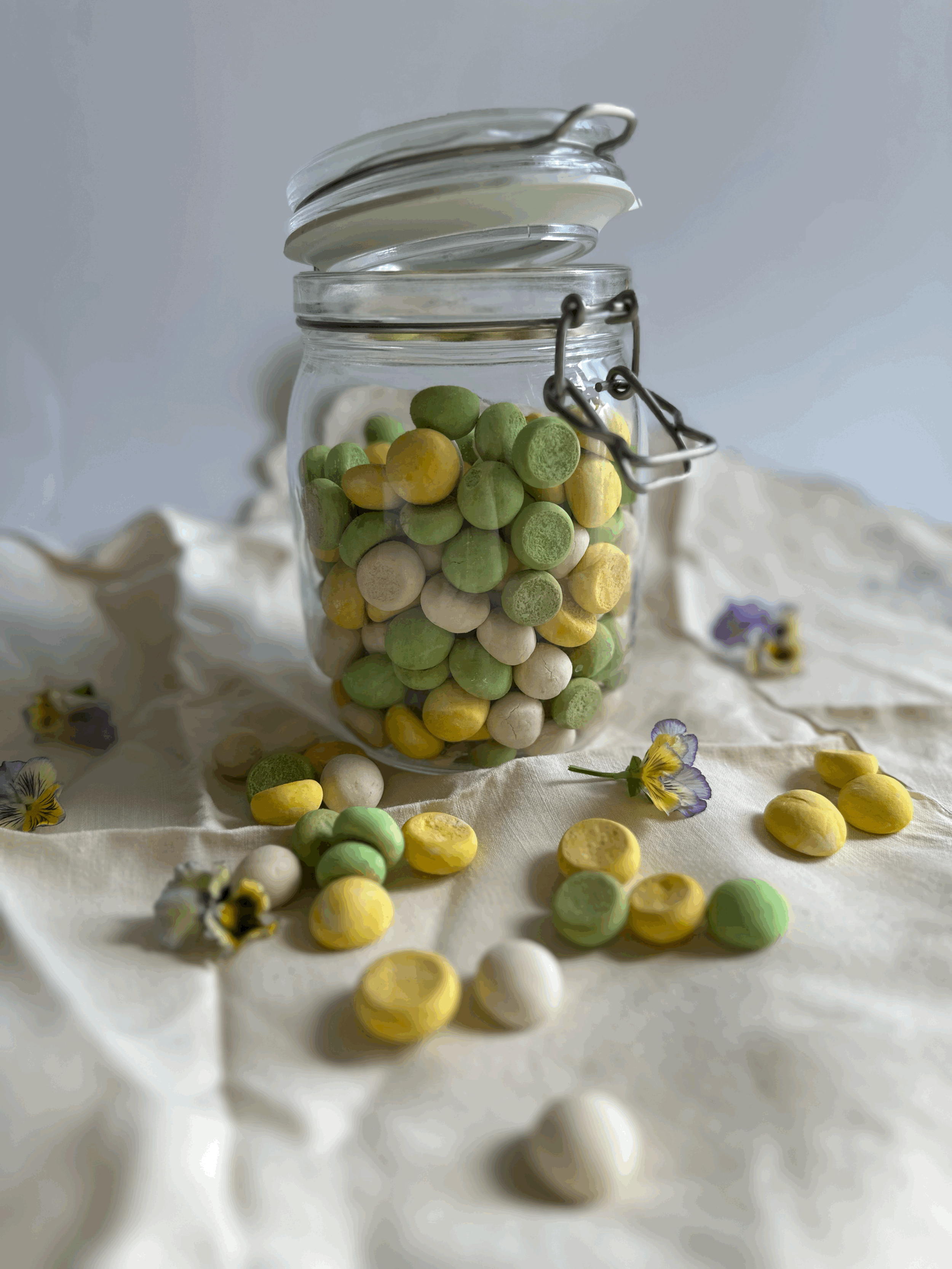 Bánh Men (Vietnamese Tapioca Cookies) 