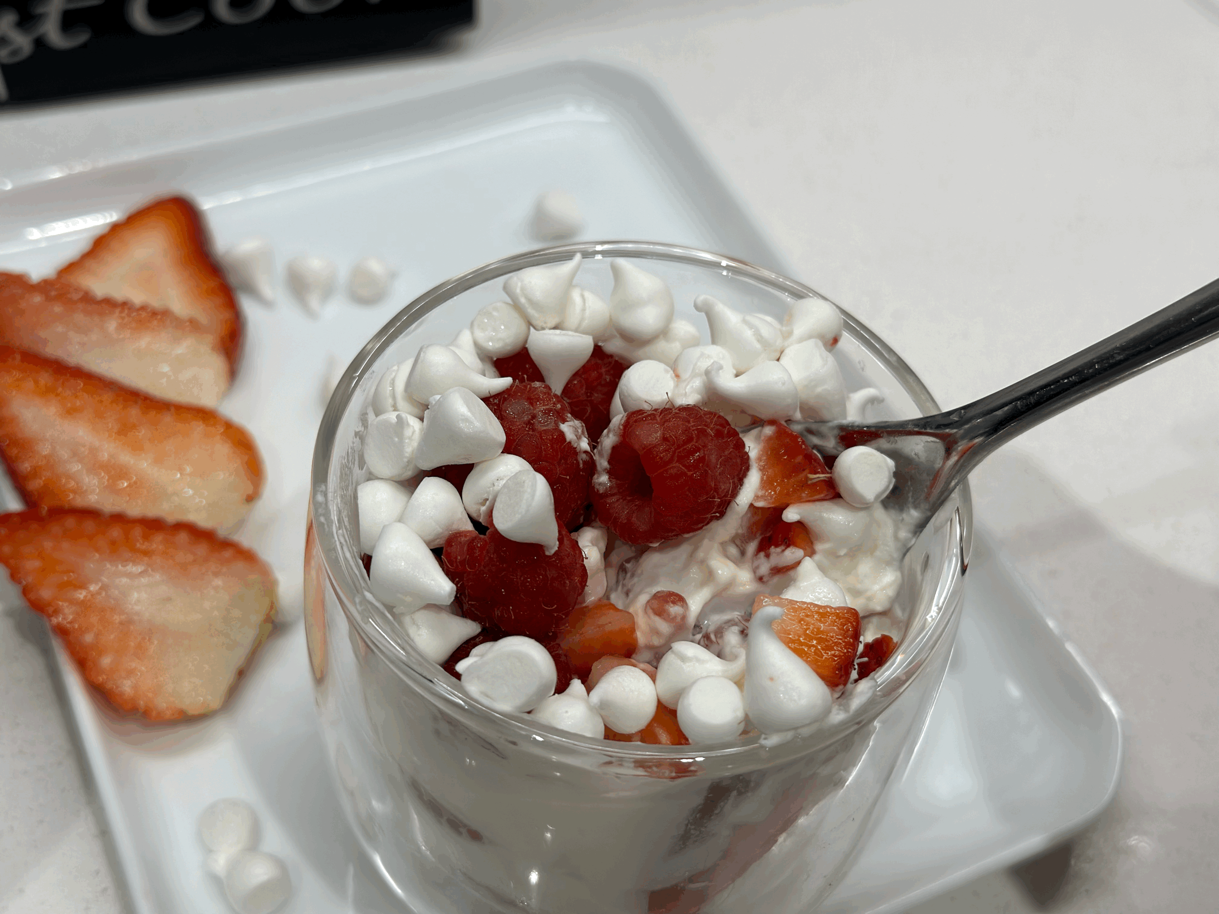 Berry Mascarpone Dessert Cups