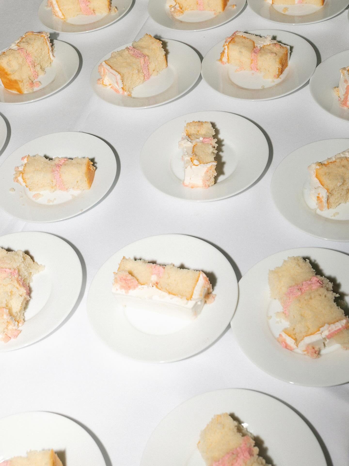 Cake Before Dinner 🍰 TONIGHT 5&ndash;7PM

Have a slice of @littlebutterbakery &mdash; proceeds support @kanbesmarkets feeding KC families [$5 suggested donation]

📸: @kaleyfromkansas