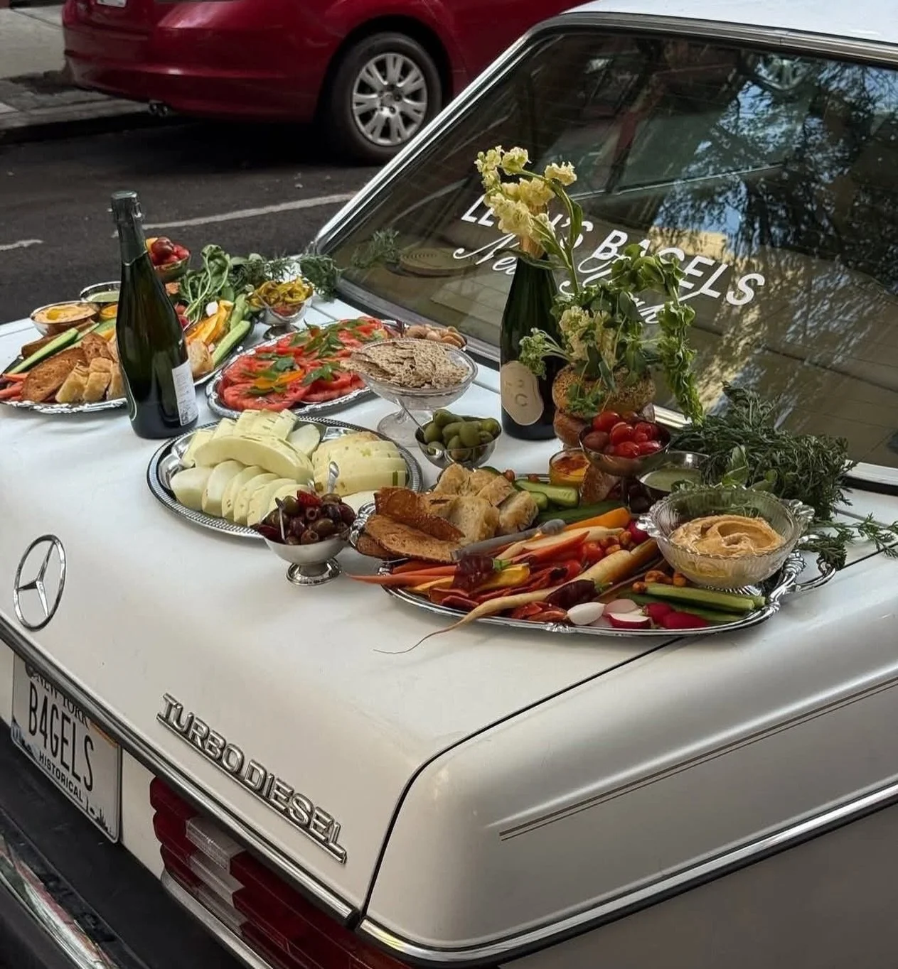 drinks after turkey dinner at LL? =&gt; we&rsquo;re open (for drinks) tonight&hellip; 7-11p