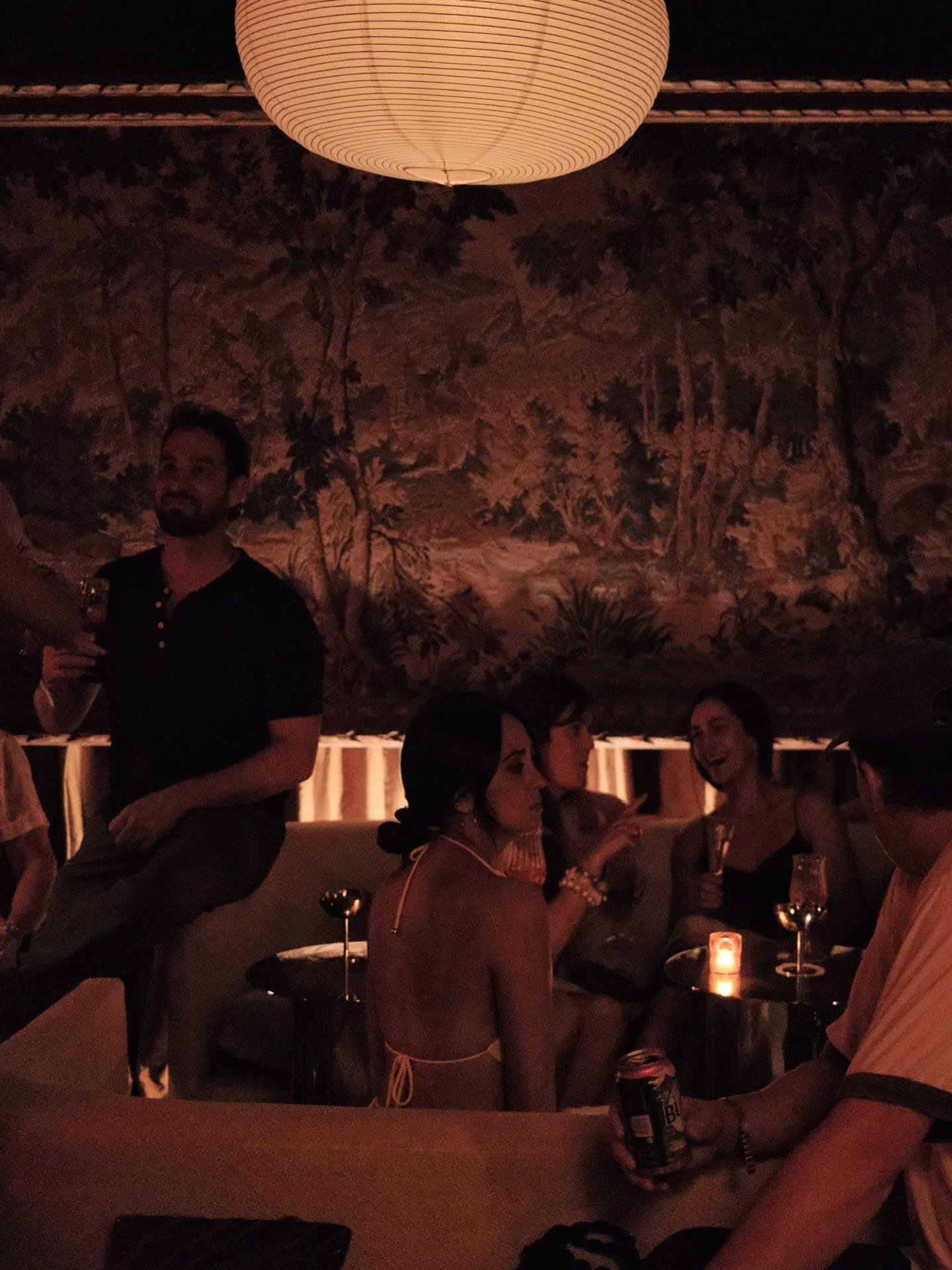 Backroom Deluxe, VIPs only
&hellip;you&rsquo;re all VIPs 😘

Bookable for groups of 8-14 // also open for walk-ins when available