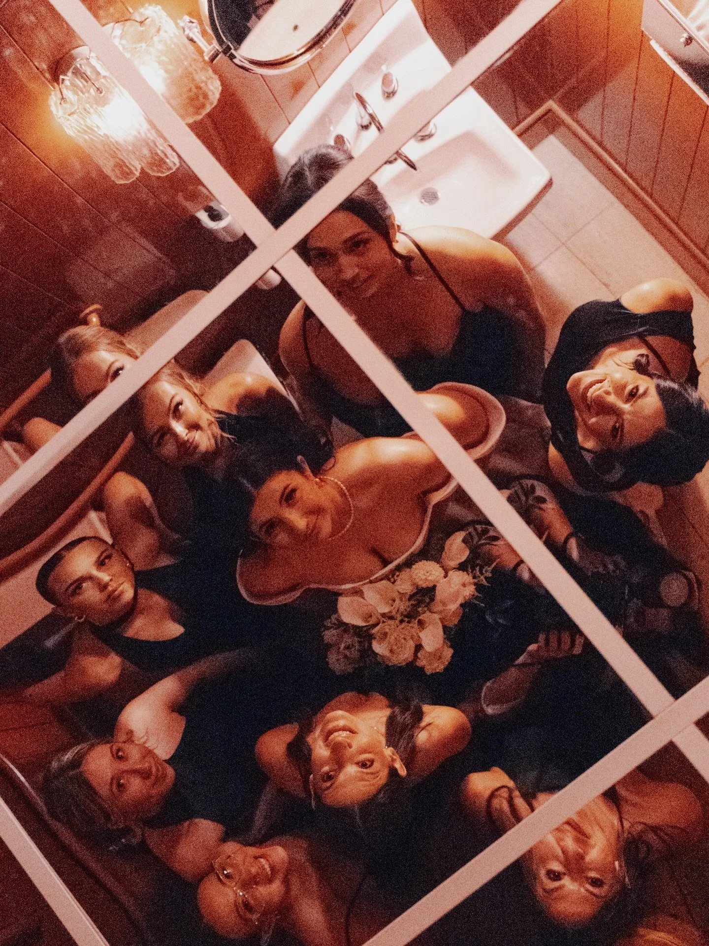 𝓣𝓱𝓲𝓼 𝓦𝓮𝓮𝓴 @ 𝓛𝓛

*WEDNESDAY 1.14*
5PM&mdash;&mdash;open
8PM&mdash;&mdash;late // Warm Country Nights with DJ @hifi_country 
[industry night, no cover]

*THURSDAY 1.15*
5PM&mdash;&mdash;Open
8PM&mdash;&mdash;late // Little Fridays with @danco