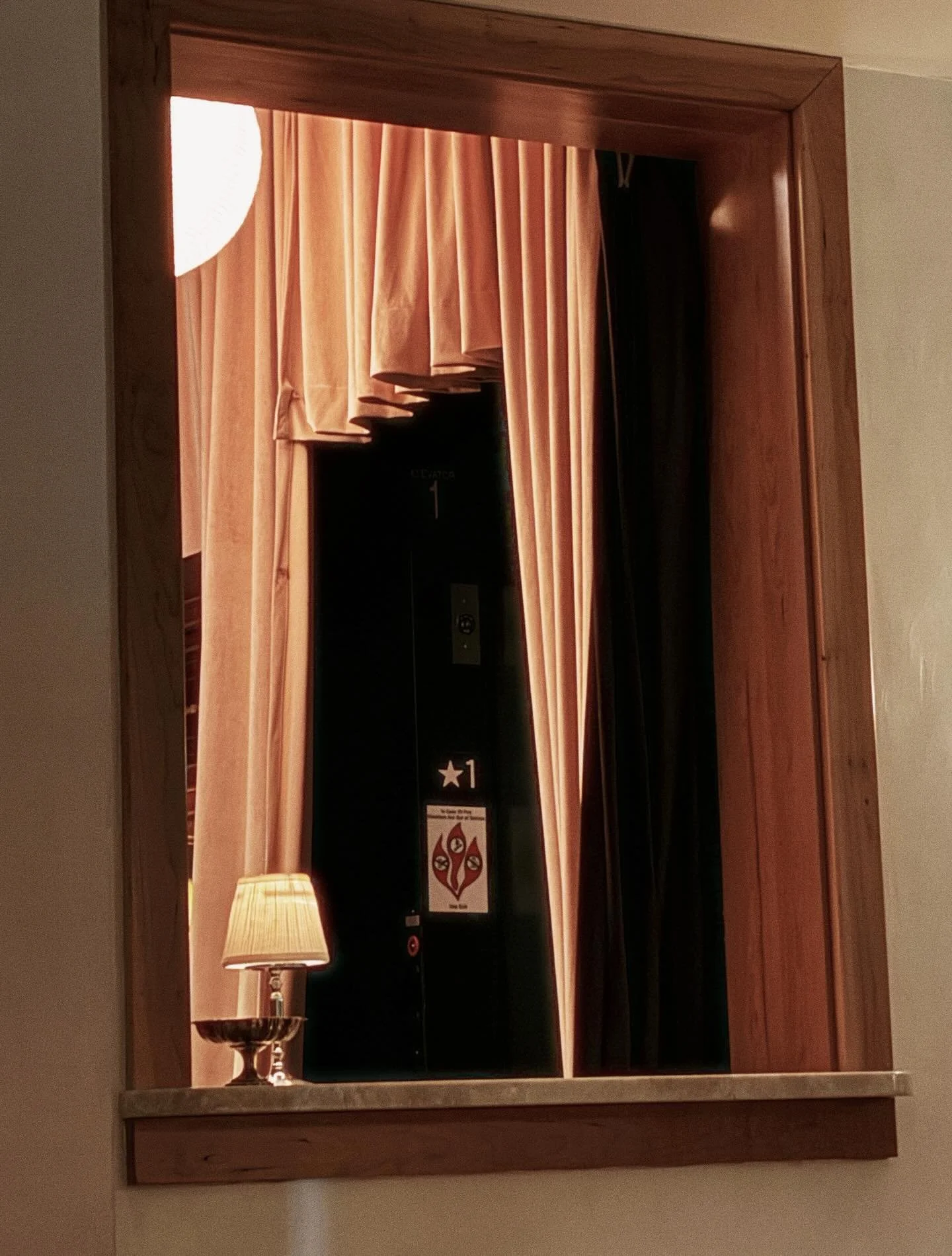 𝓣𝓱𝓲𝓼&nbsp;𝓦𝓮𝓮𝓴&nbsp;@&nbsp;𝓛𝓛&nbsp;
&nbsp;
&nbsp;*WEDNESDAY 3.25*&nbsp;
5PM&mdash;&mdash;8PM // BOGO Industry Hours&nbsp;&nbsp;
8PM&mdash;&mdash;Late // Jazz Night with @meltonernest 
[$10 Negronis, No Cover]&nbsp;
&nbsp;
*THURSDAY 3.26*&nb