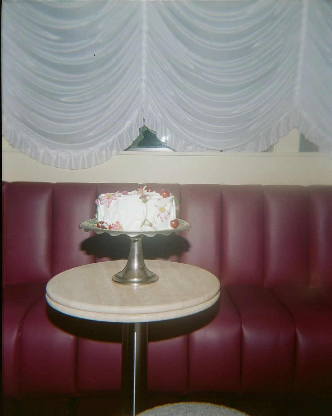 𝓣𝓱𝓲𝓼 𝓦𝓮𝓮𝓴 @ 𝓛𝓛

*WEDNESDAY 4.14*
5PM&mdash;&mdash;9PM // BOGO Industry Hours 
9PM&mdash;&mdash;12AM // Salsa &amp; Latin Lounge with @juancarloschaurand
[$10 Negronis, No Cover]

*THURSDAY 4.15*
5PM&mdash;&mdash;8PM // Regular Service
8PM&m