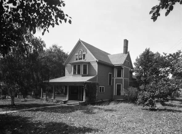 Story #5 Was your house ever a summer home?