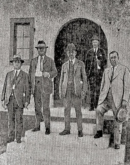 STORY #19: Chicago’s Mayor Tours Country Club in 1927