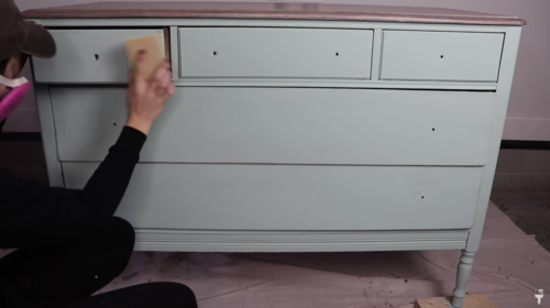 Accidental Faux Wood Finish: Dixie Belle Hutch Makeover — prettydistressed