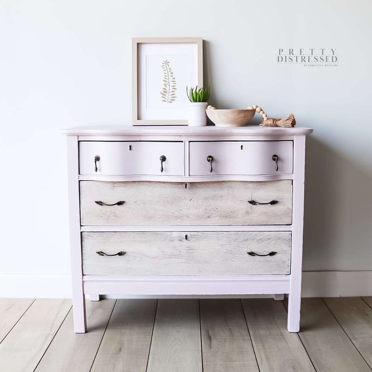 Country Chic Paint is a trusted small business paint brand amongst my  furniture flipping friends. This was the first project where I used their  products, and I can see what the hype