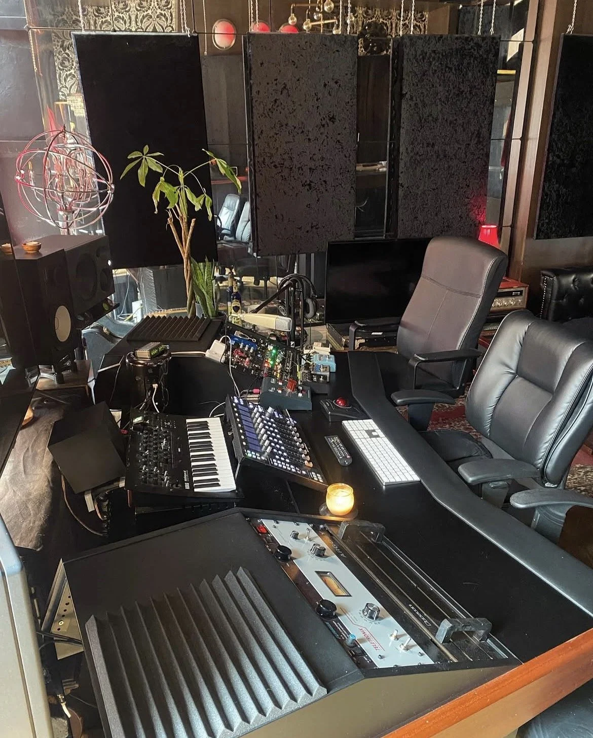 Side view of the control desk, instruments and outboard equipment.
