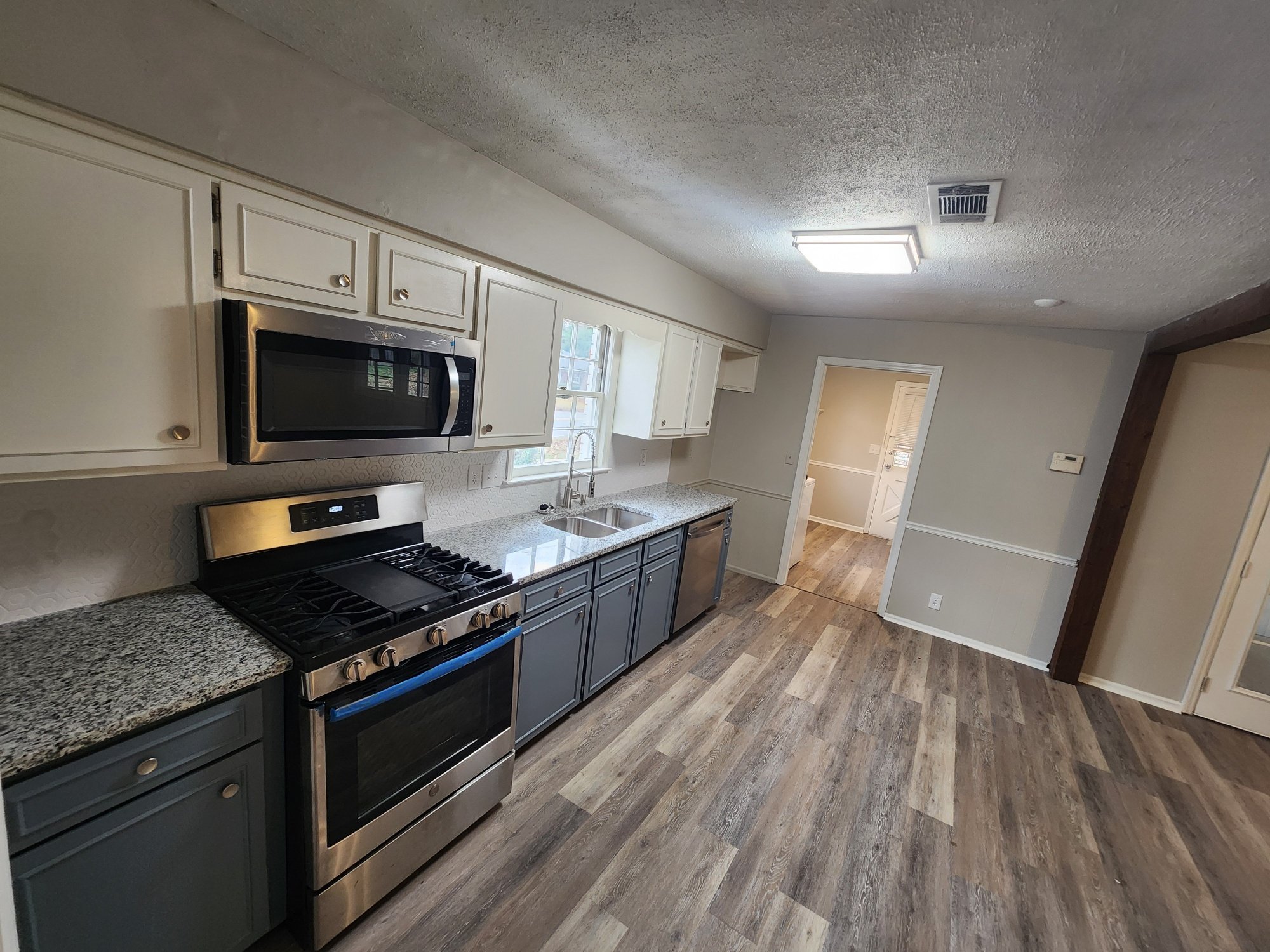 Kitchen renovation completed by FD Building
Bathroom remodel renovation project
Investment property renovation before and after
Residential roofing renovation project