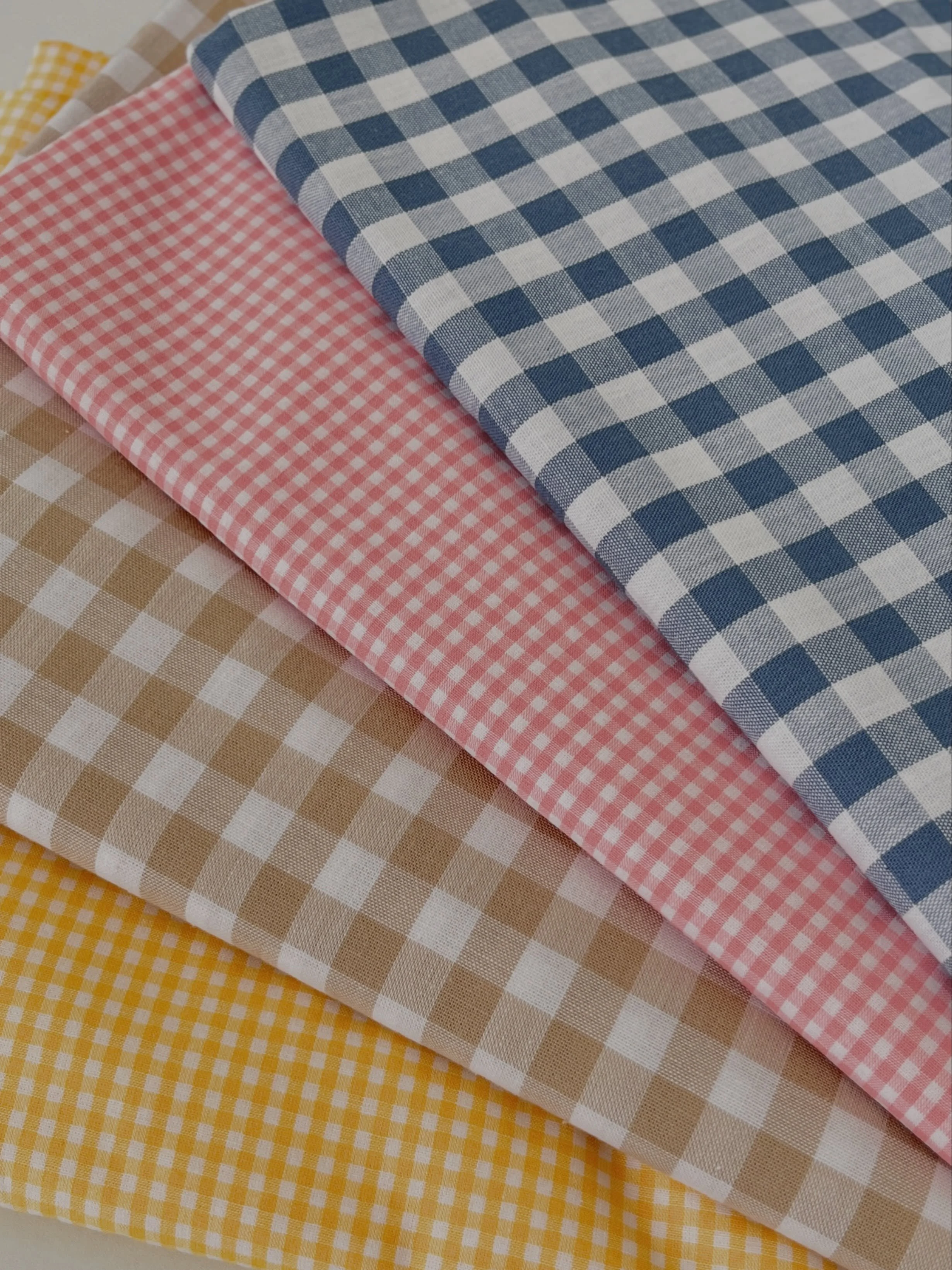 Neckerchief Summer drop this Friday!

Two different sizes of gingham, 4 new colours: sunny yellow, pink lemonade, beach sand and blue jeans.