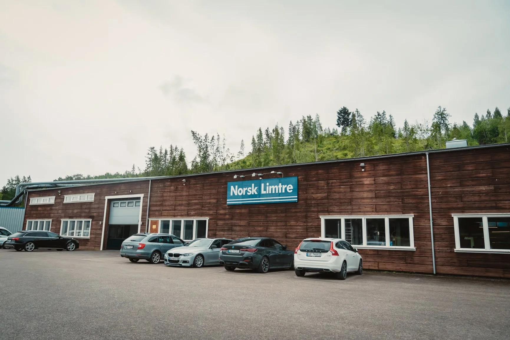 Fasadebilde av Norsk Limtre