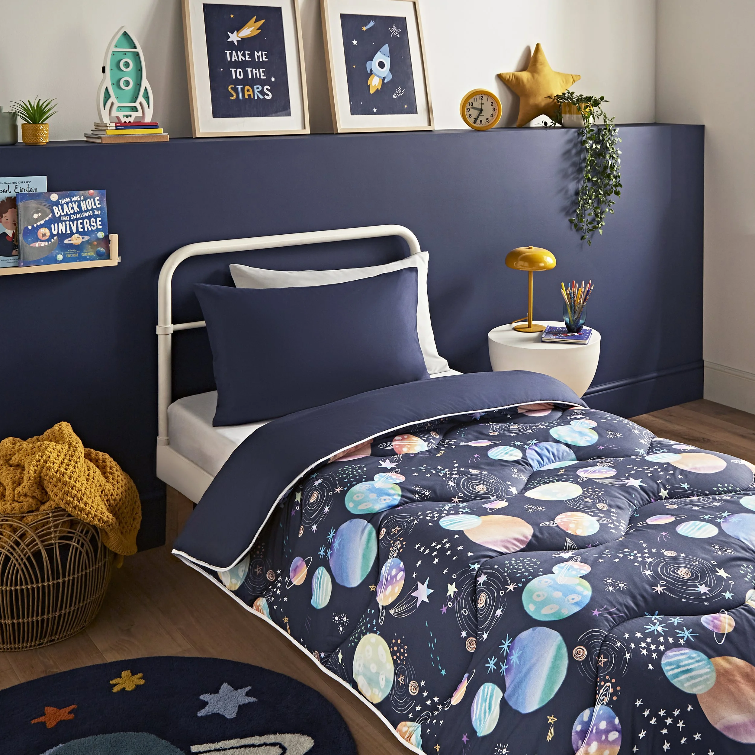 Night-Lark_Space-Adventure_Coverless-Duvet_Cameo_1.jpg