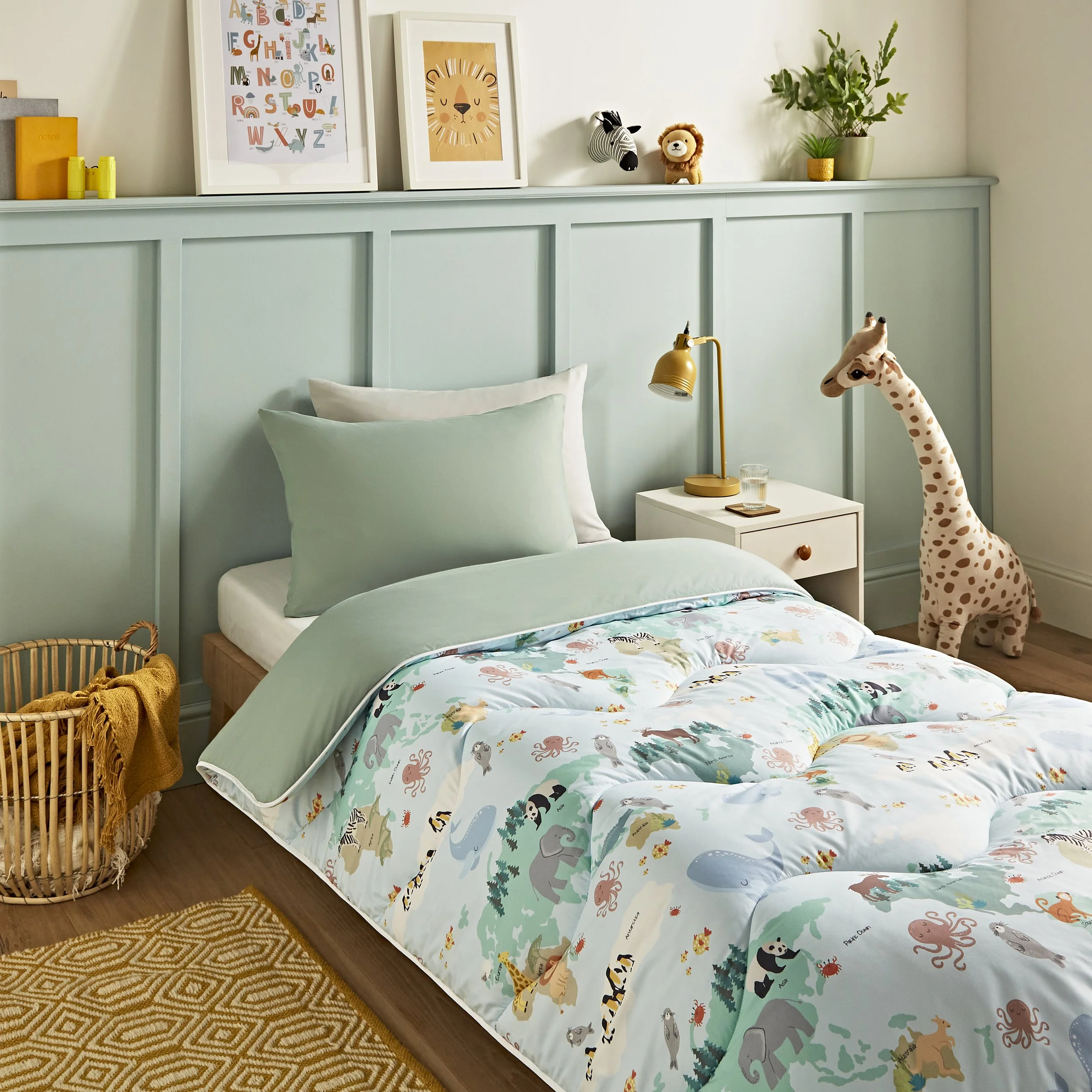 Night-Lark_Animal-Atlas_Coverless-Duvet_Cameo_1.jpg