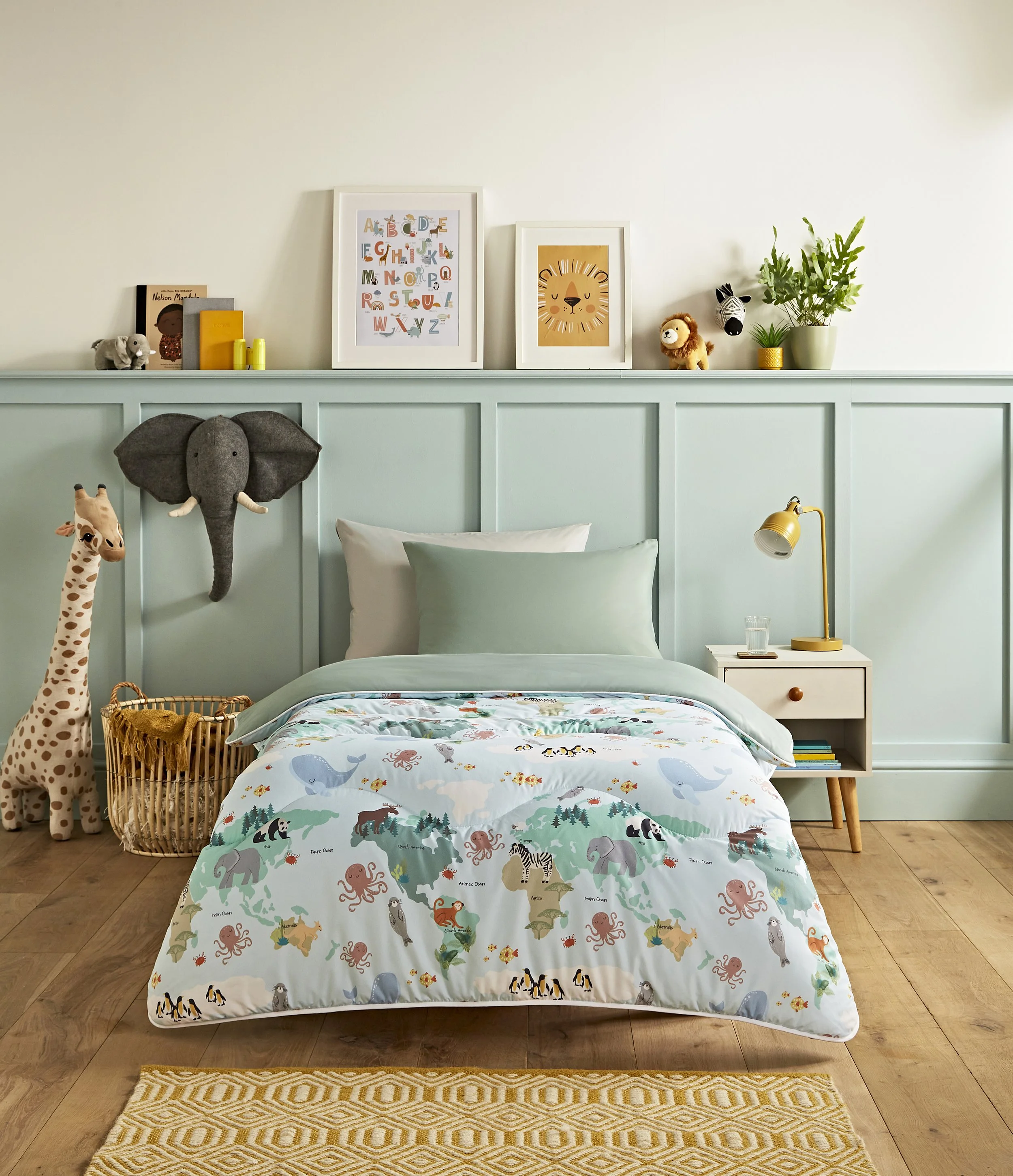 Night-Lark_Animal-Atlas_Coverless-Duvet_Lifestyle_1.jpg