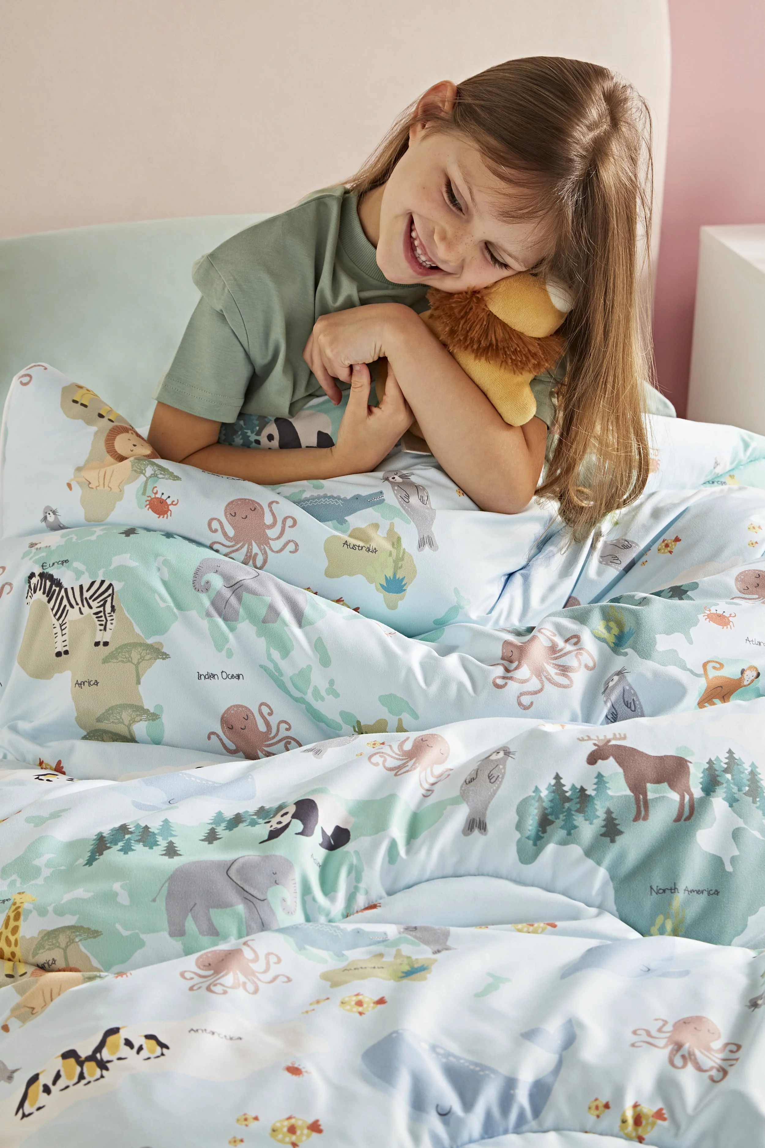 Night-Lark_Animal-Atlas_Coverless-Duvet_Lifestyle_03.jpg