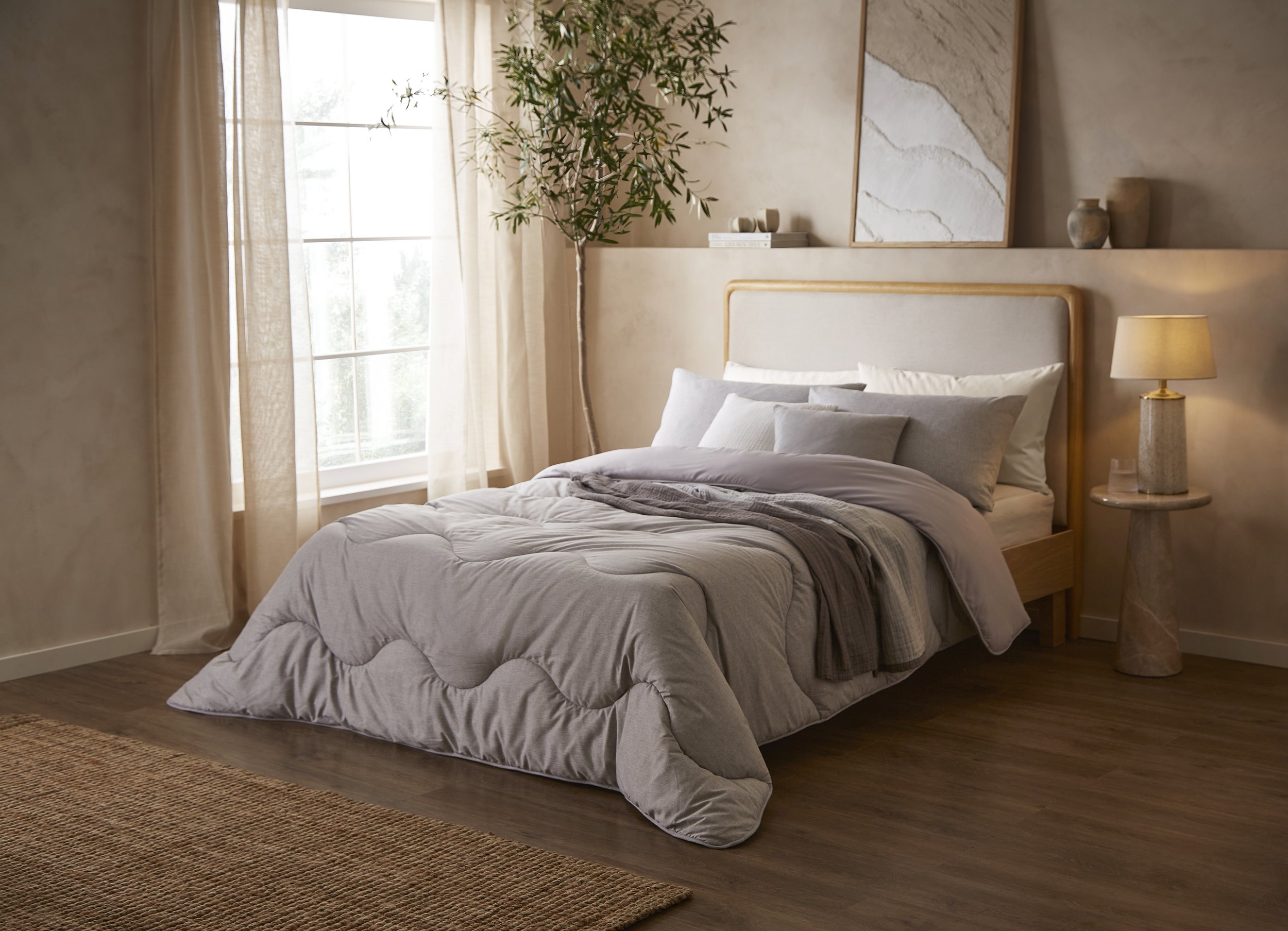 Night-Lark_Soft-Weave_Coverless-Duvet_Stone_Grey_Lifestyle_5.jpg