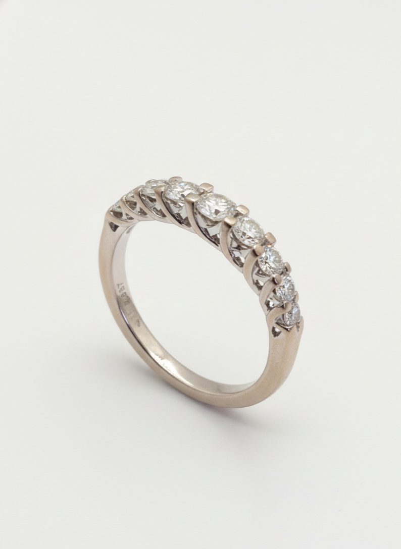 18K White Gold Anniversary Ring with 9 Brilliant Diamonds | Kate
