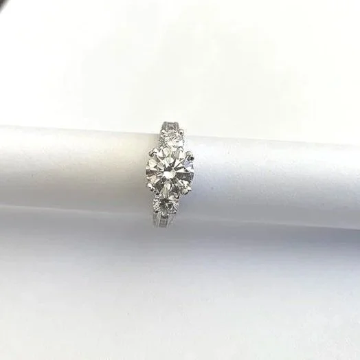 tacori-2-03ct-round-diamond-engagement-ring-platinum-for-richer2.jpg