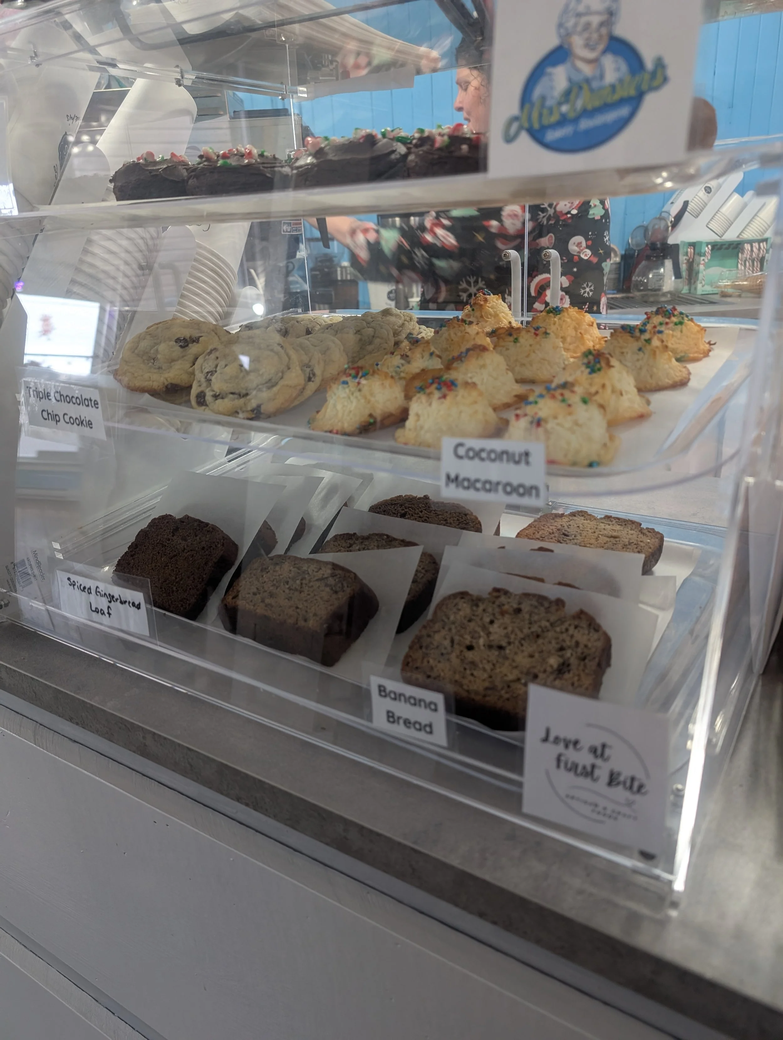 Nove's Place Cookies.jpg