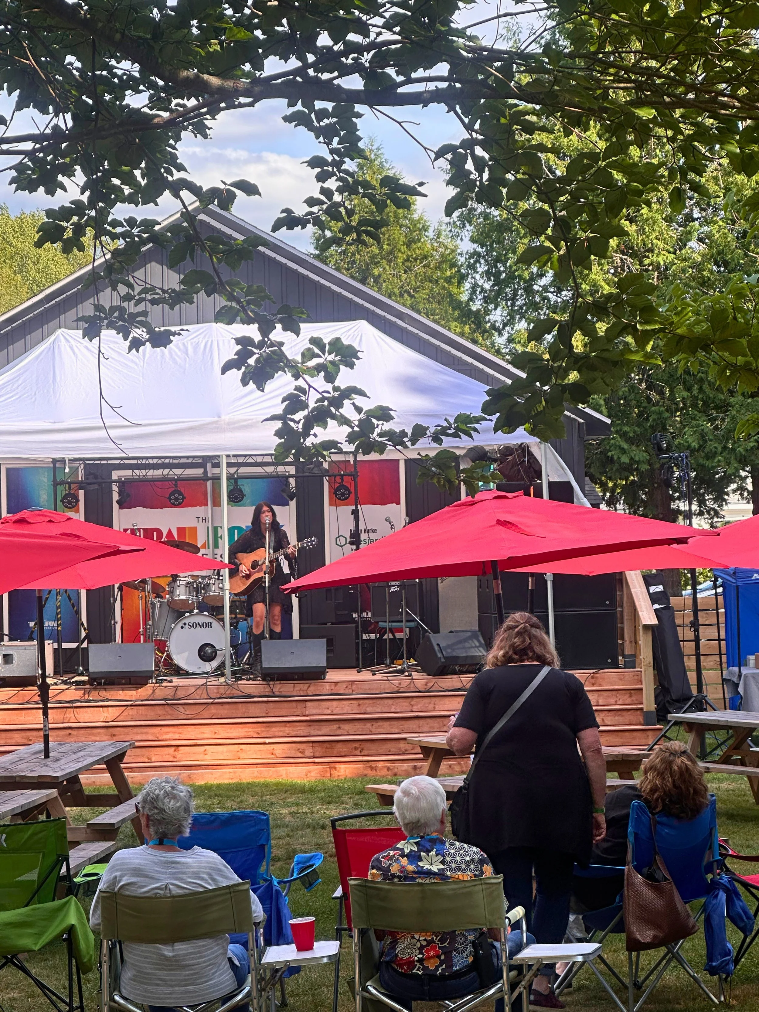 Trail Folk Audience 2.jpg