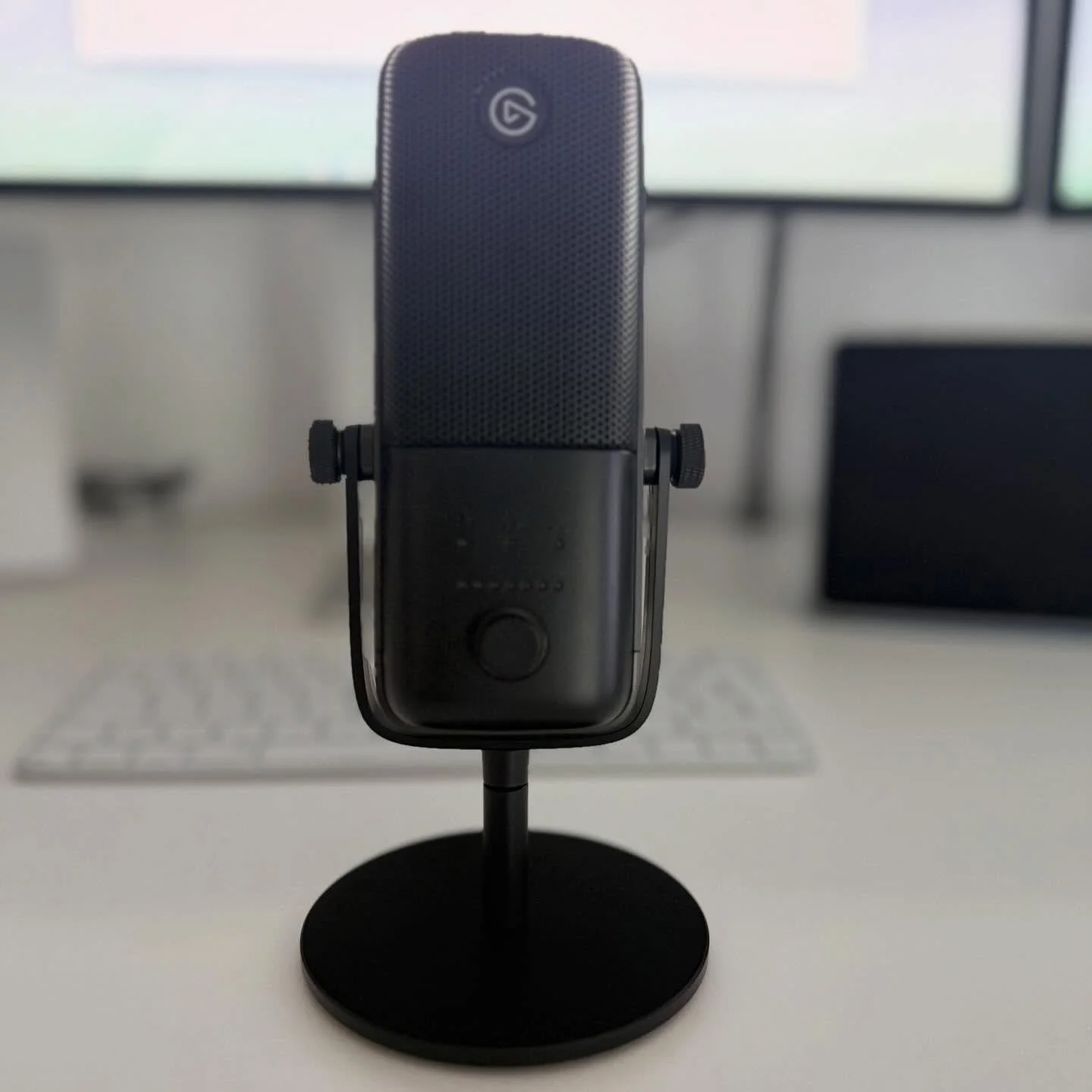 Der erste Podcast mit dem Elgato Wave 3 ist aufgenommen. So ganz &uuml;berzeugt bin ich aber noch nicht.