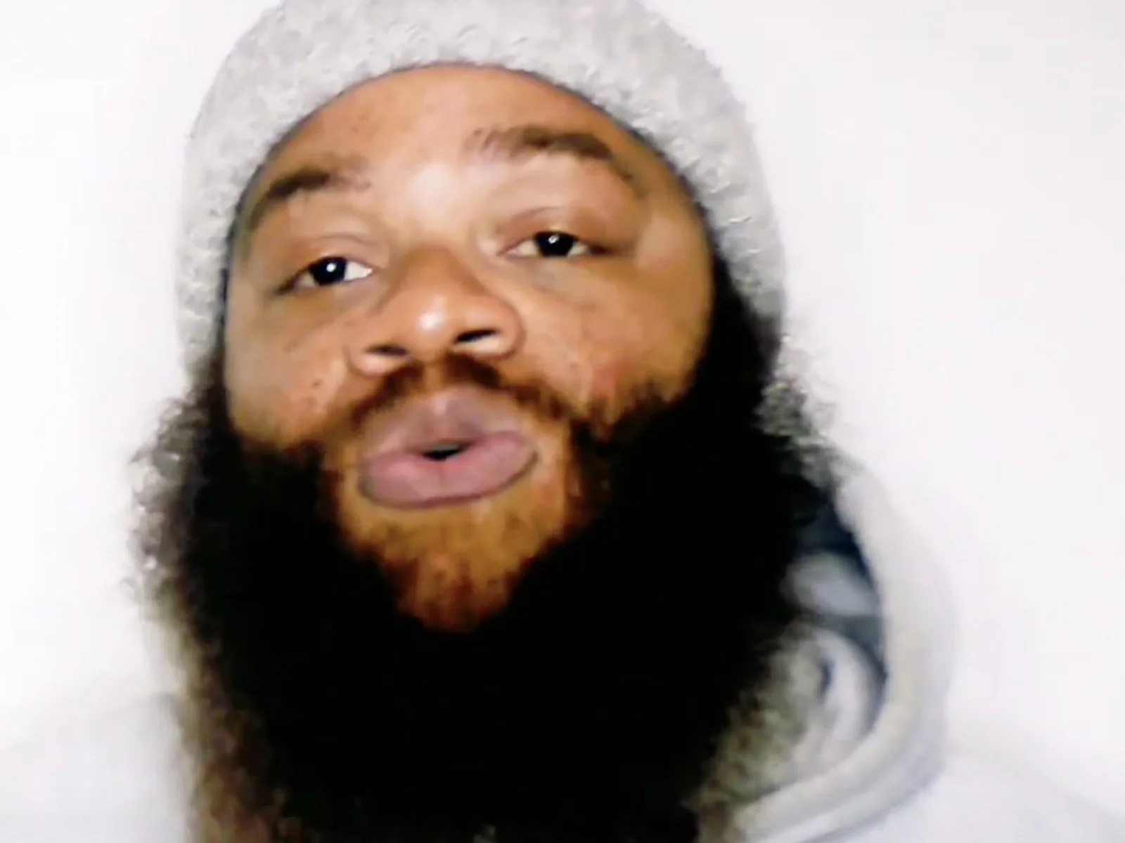 Jonny Fastlane report: Kodak Black donates money to cop's family