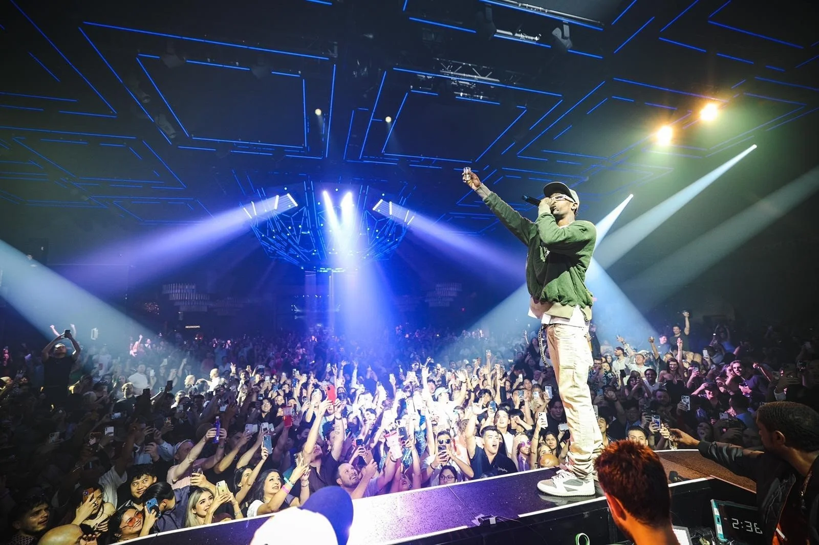 Travis Scott Zouk 1.jpg