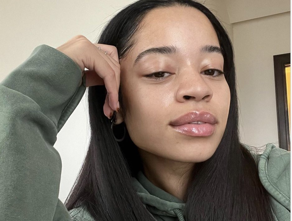 Ella Mai: The biggest and brightest smile is mandatory for the British ...