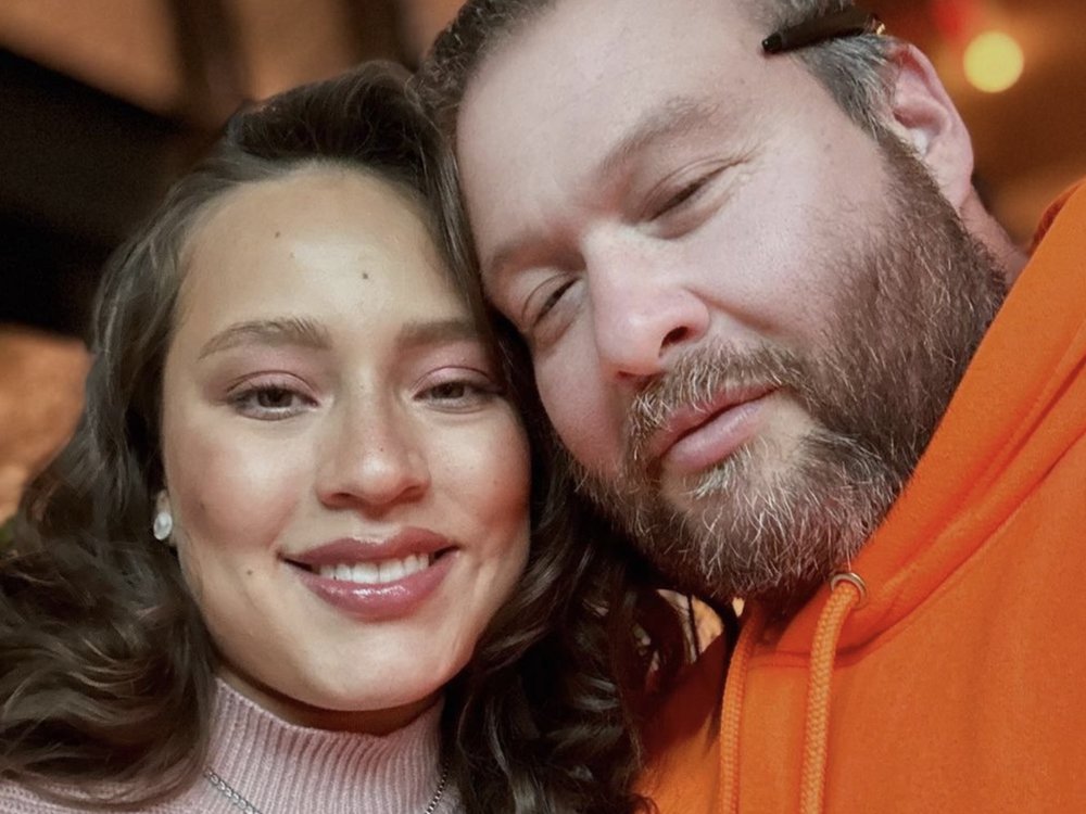 Is Action Bronson married to his wife? Or dating a Girlfriend