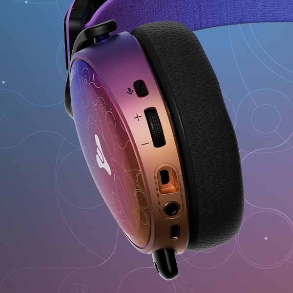 arctis_7+_destiny_2_lightfall_amz_etail_row_5_1.png