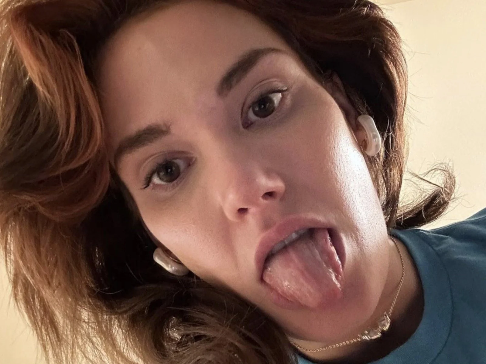 Siri Dahl: It's all about the red head's tongue action