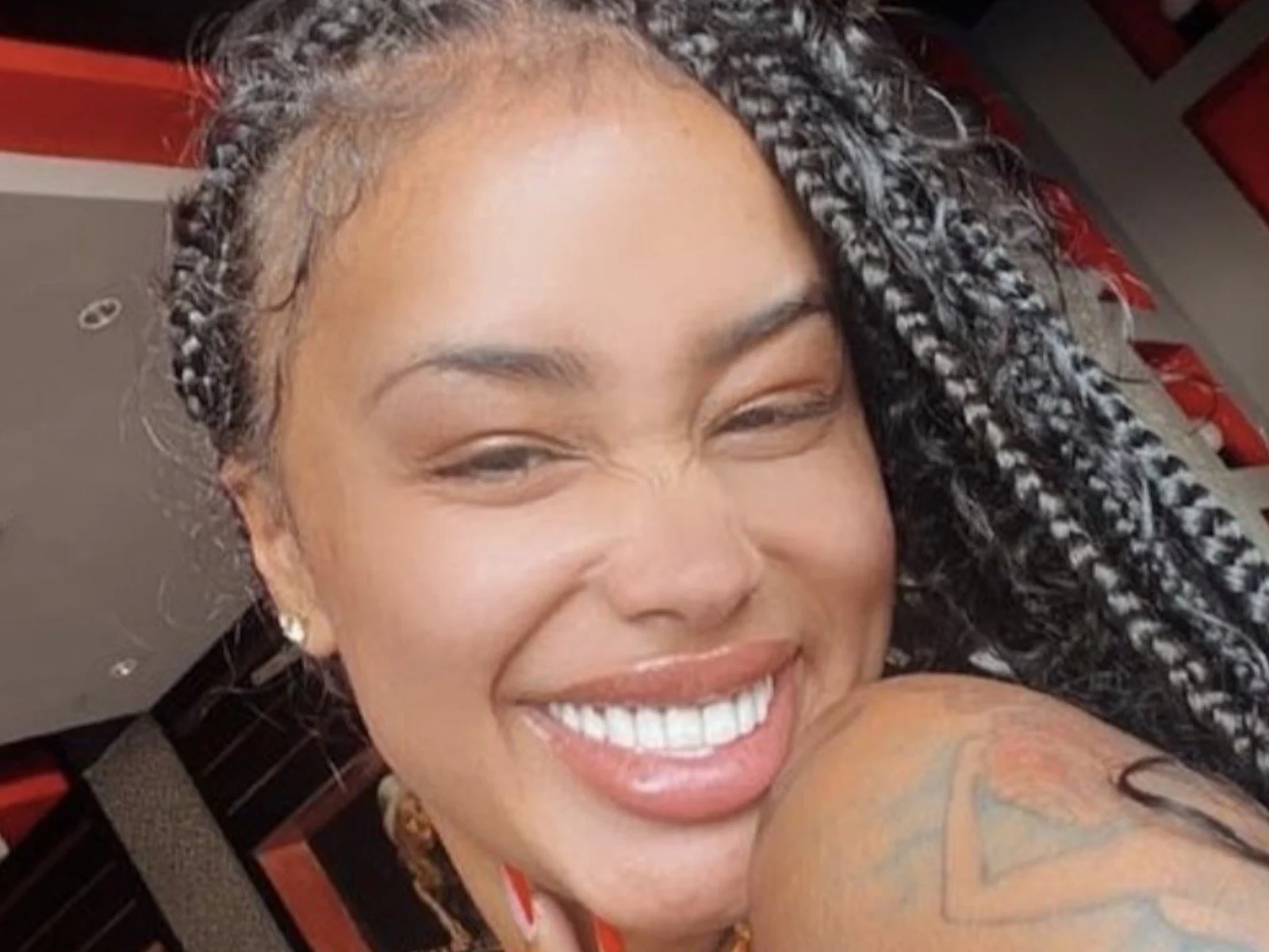 DreamDoll: It's the Manchester flex taking over United Kingdom for Dream