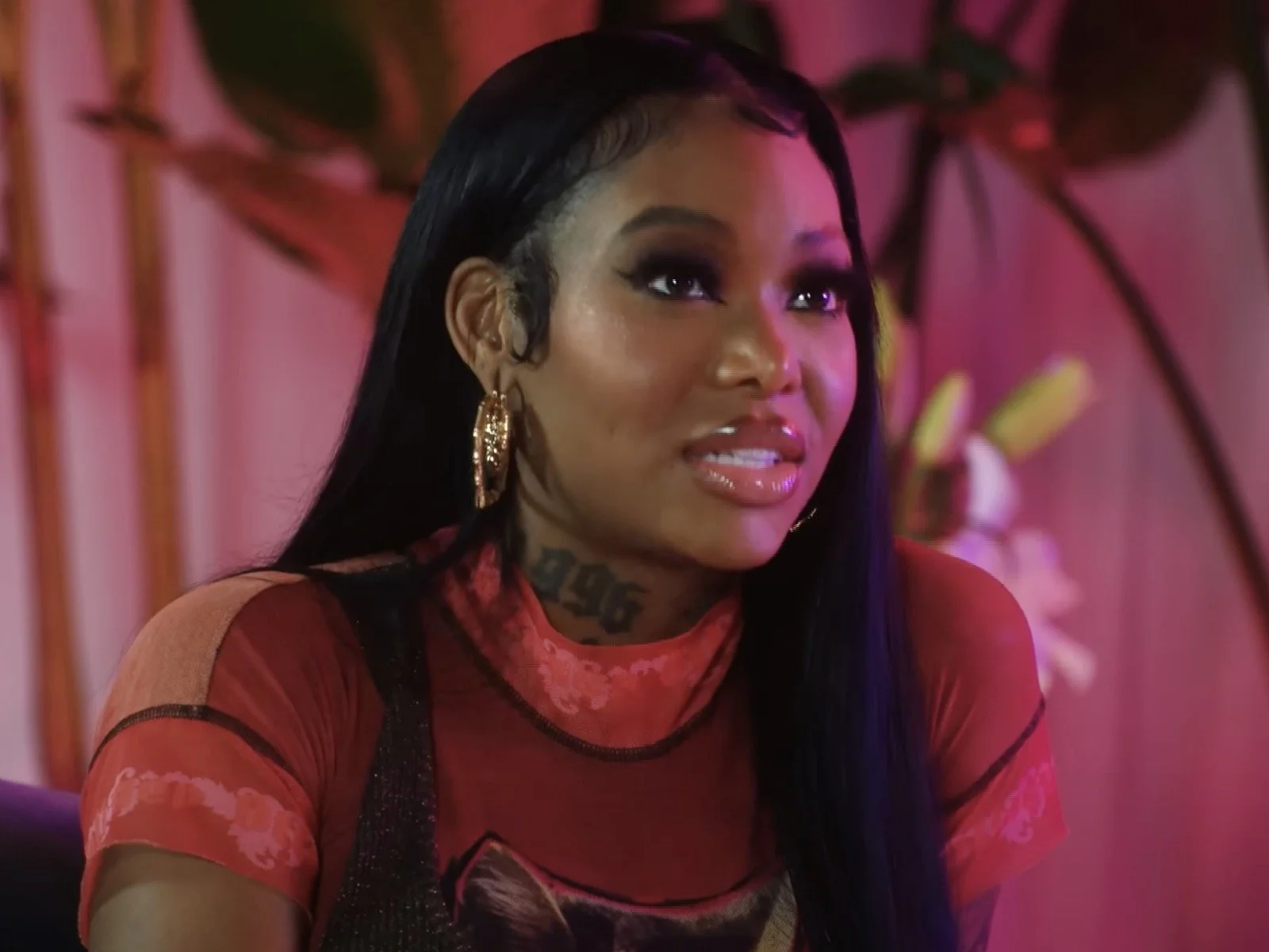Summer Walker The R&B singer keeps it 100 on London On Da Track, Lil