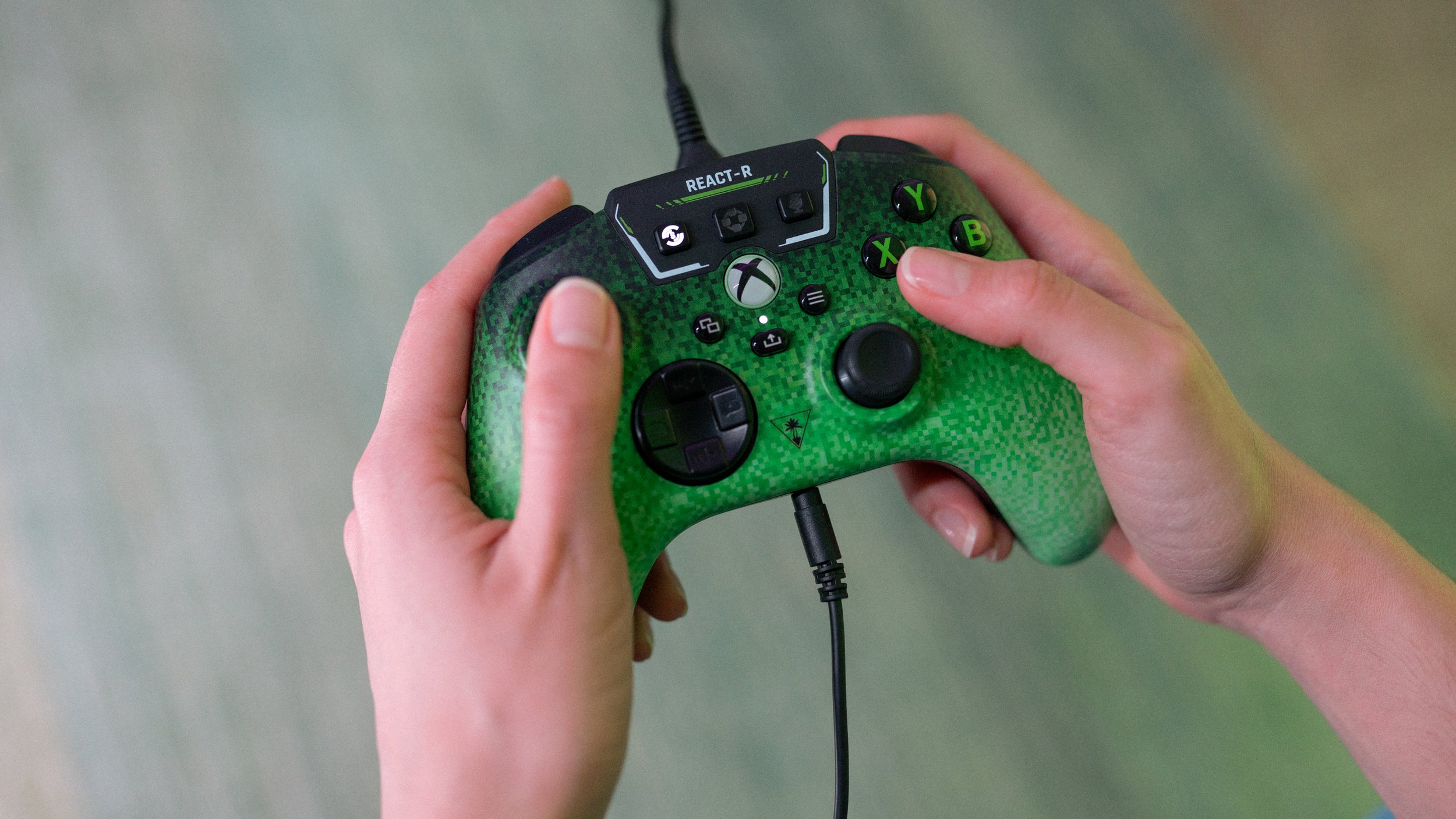 Turtle-Beach-REACT-R-Pixel-Controller-Lifestyle-Photo-1.jpg