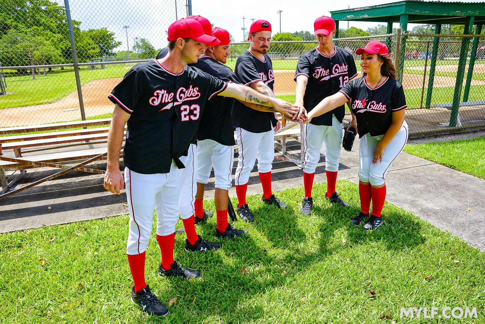 mylffeatures_a_league_of_her_own_156.jpg