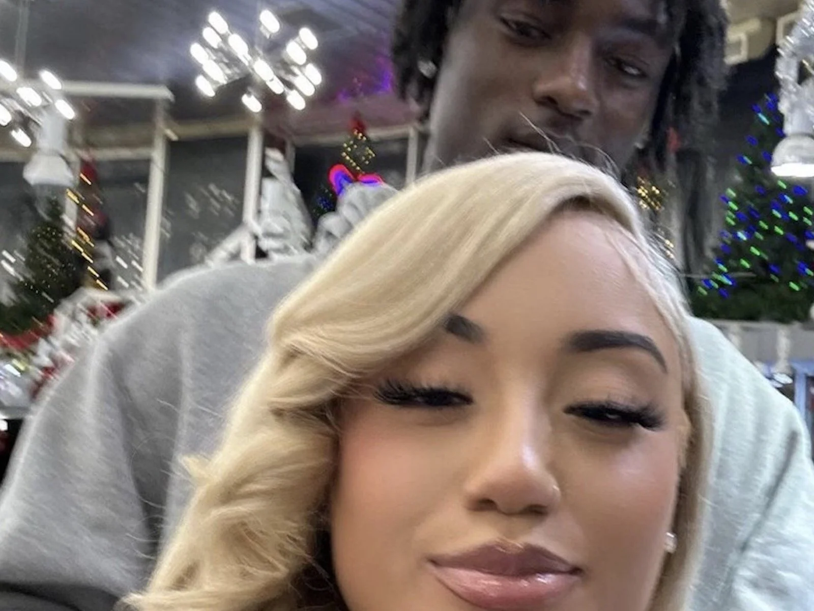 Rella Gz & Kyle Richh It's all love and happiness in the boo'd up Rella Gz & Kyle Richh It's all love and happiness in the boo'd up