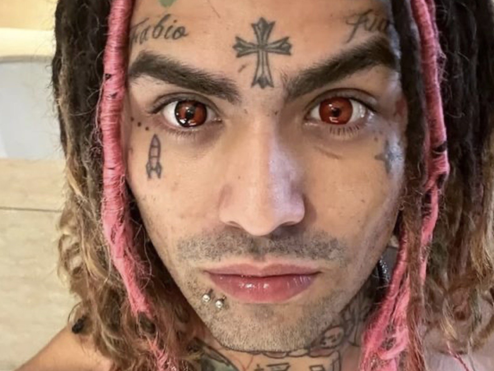 Lil Pump fans claim he looks like XXXTentacion after rapper shaves eyebrows  off - Capital XTRA