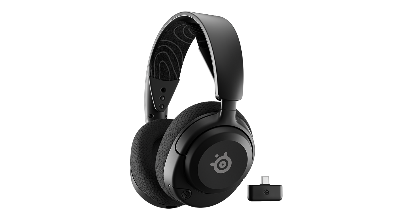 arctis_nova_5_wl_black_hero_w_transmitter.png