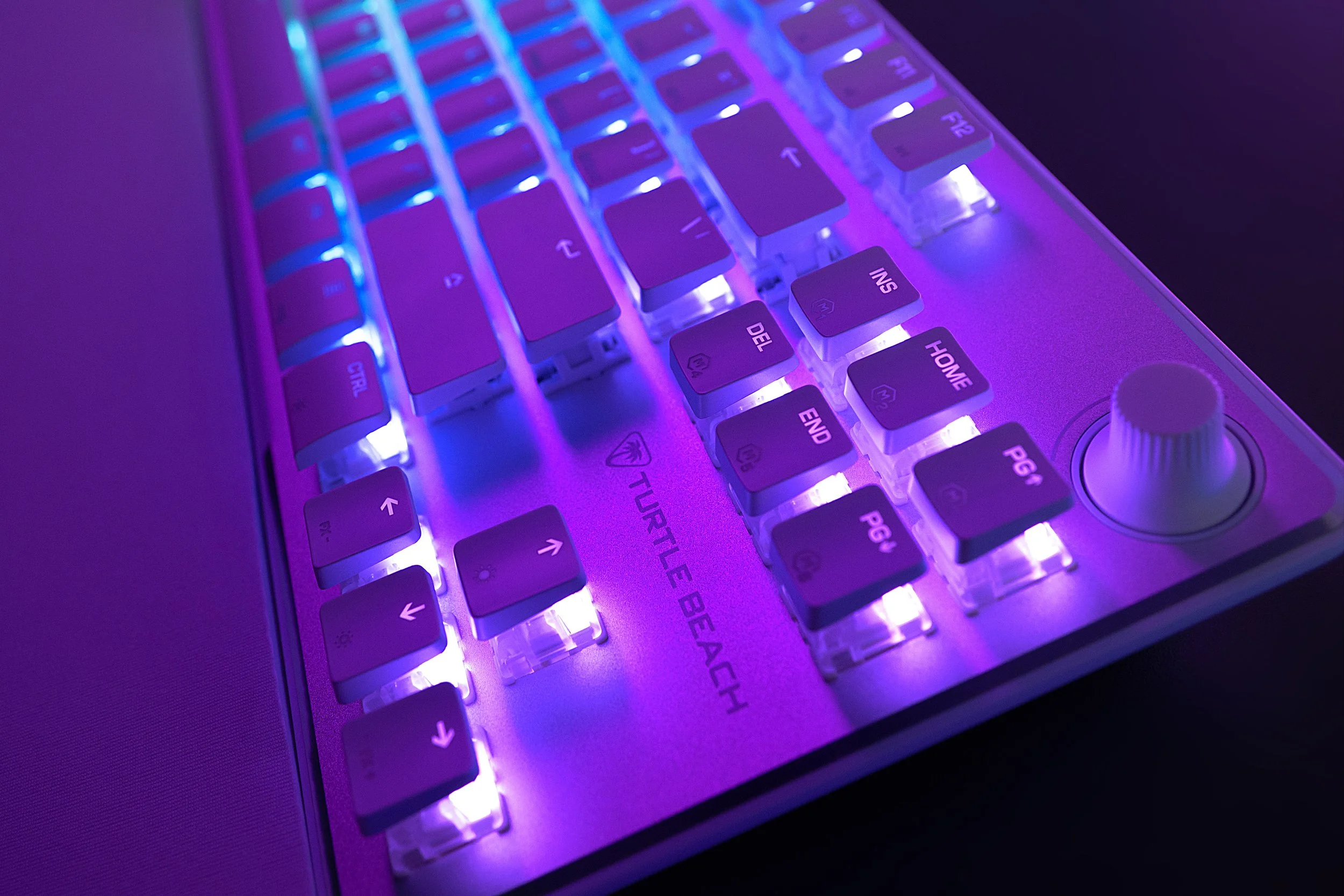 TB_Vulcan-TKL-Pro_WHT_Presspic_09.jpg