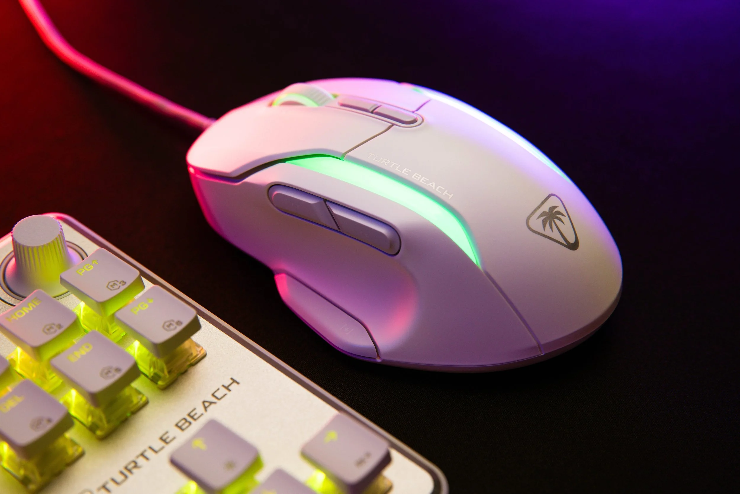 Kone-II_wired_WHT_Lifestyle_02.jpg