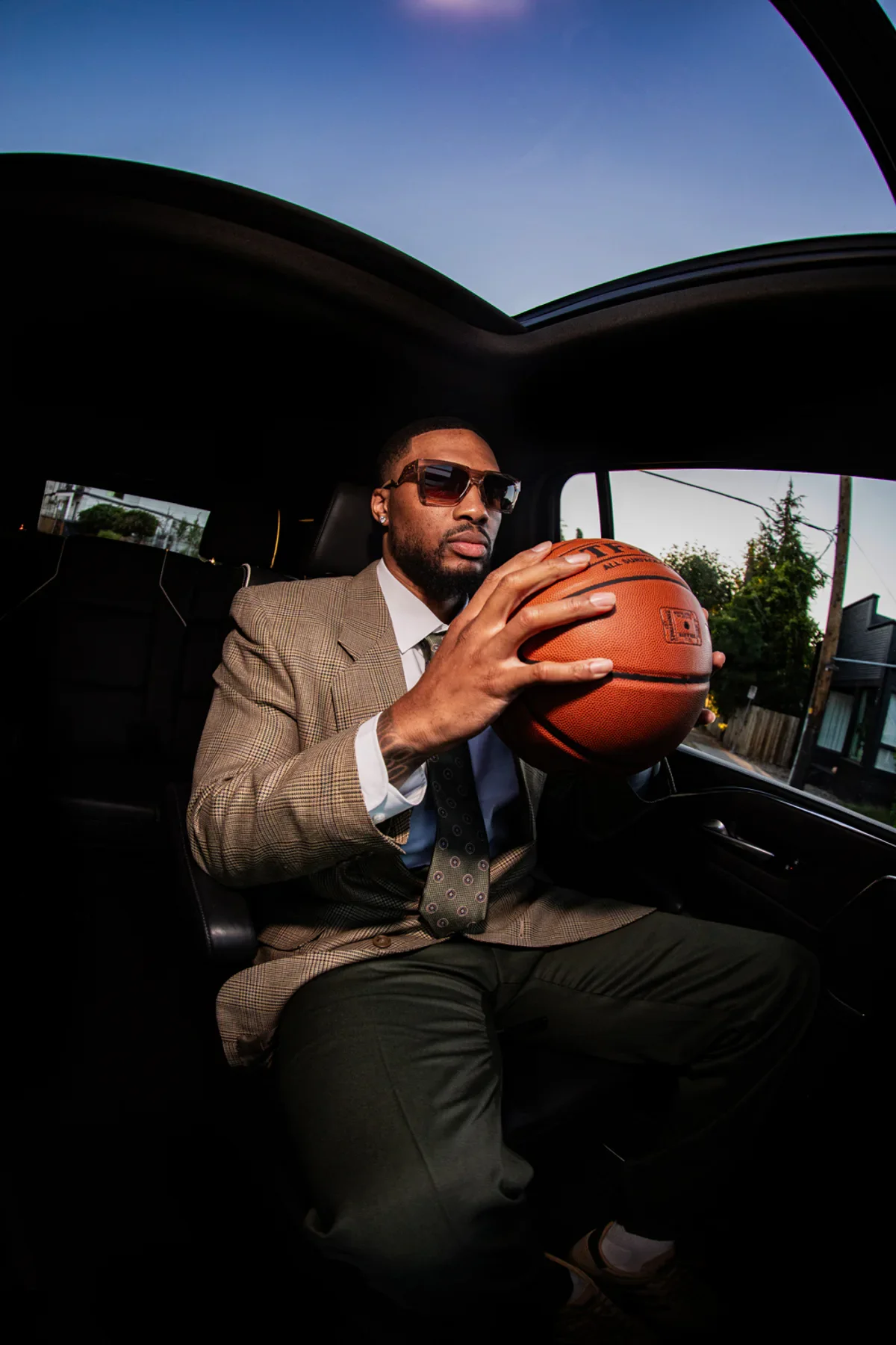 DAMIAN LILLARD SIGNATURE 4.jpg.webp