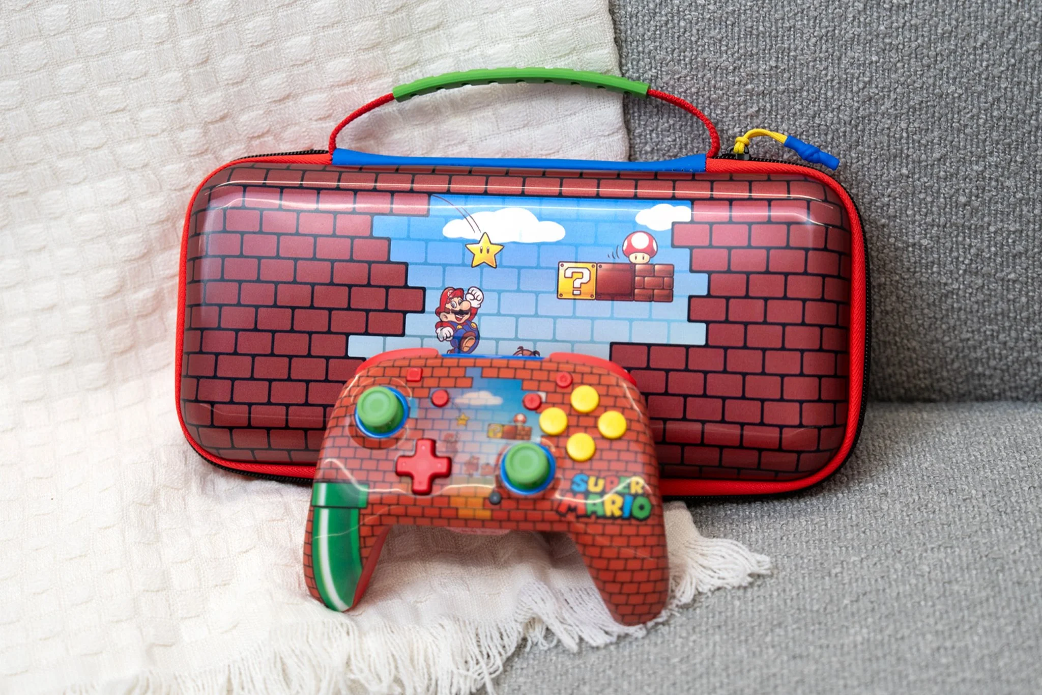 TB_PlayTrek_Travel-Case_NS2_Mario-Bricks_Lifestyle-3.jpg