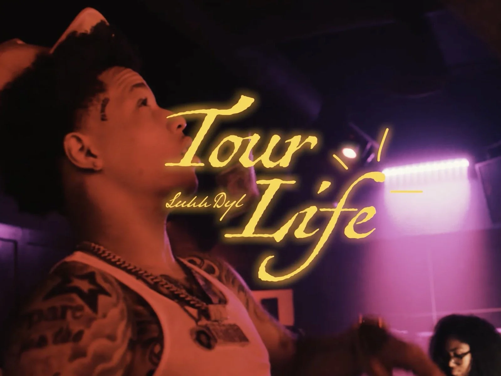 Luhh Dyl: The cameras stay rolling in the Tour Life music video