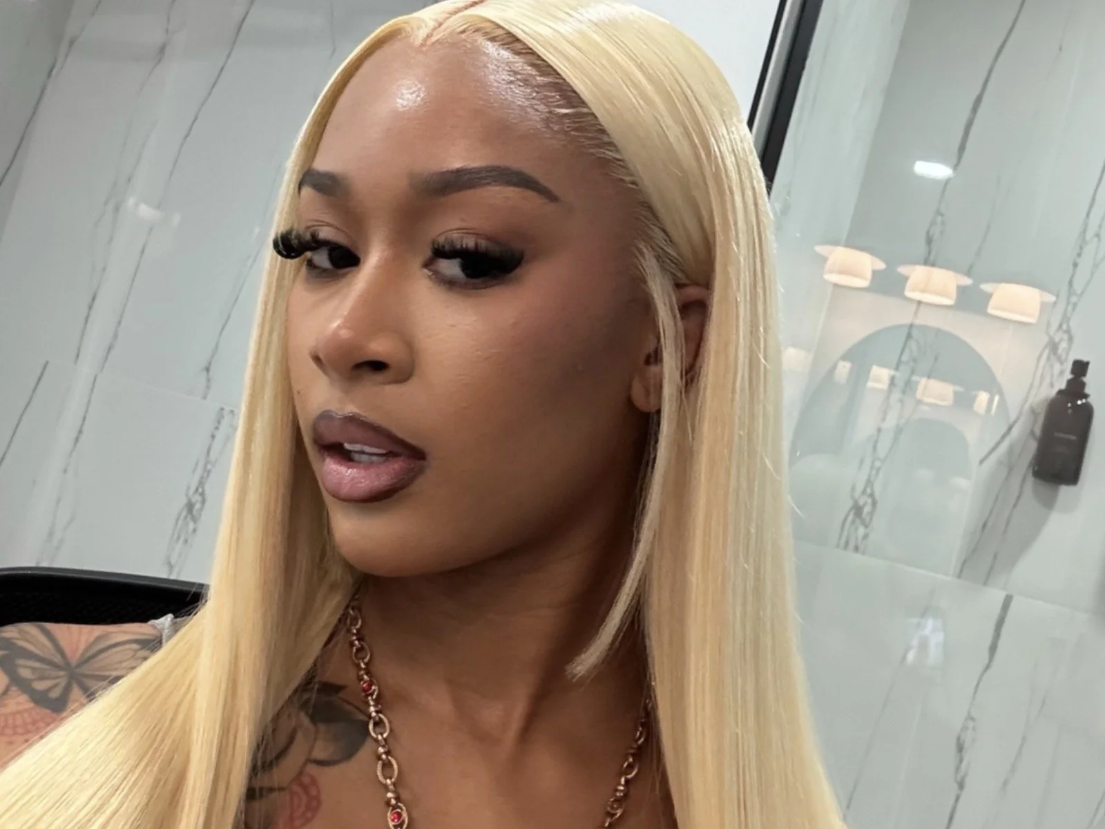 Lakeyah: The blonde head top flex is pure confidence and energy